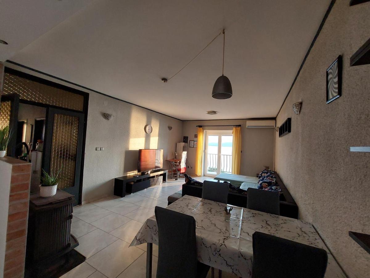 Apartment Denis Сень Экстерьер фото